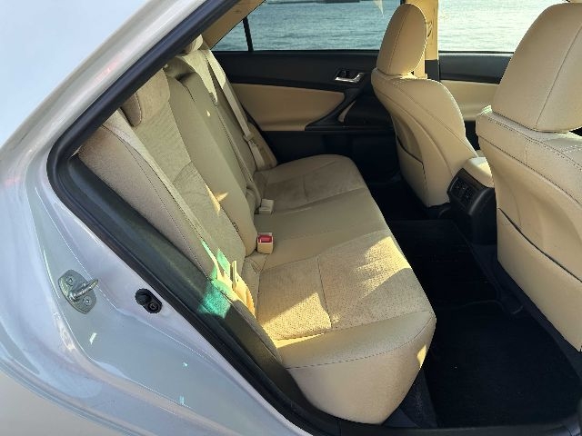 vehicle-image